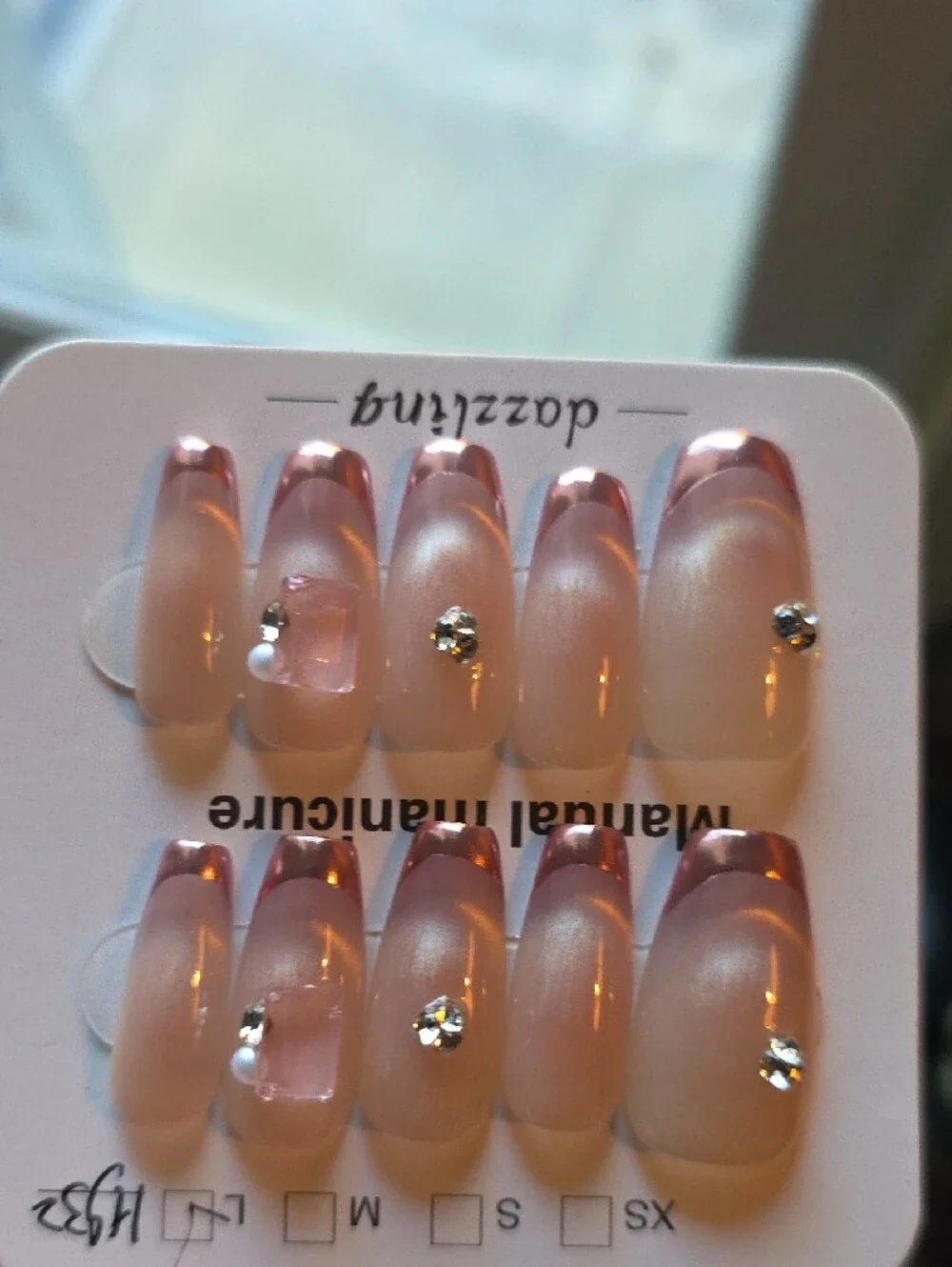 Neutral Pink Pearl Fake Nail Set with Rhinestone Accents Size Large